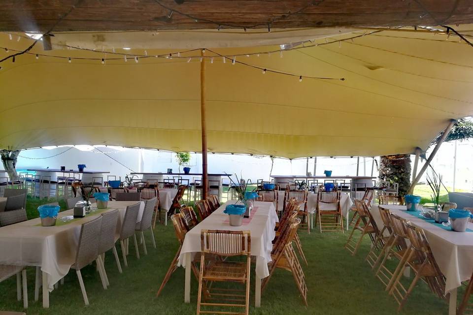 Boda vintage con carpa beduina