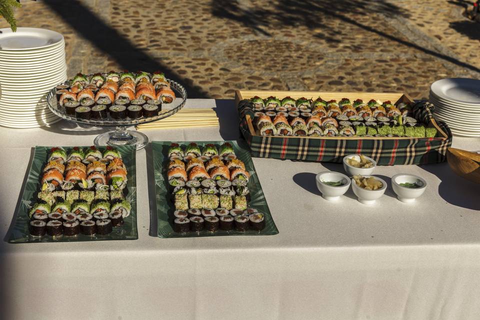 Sushi variado