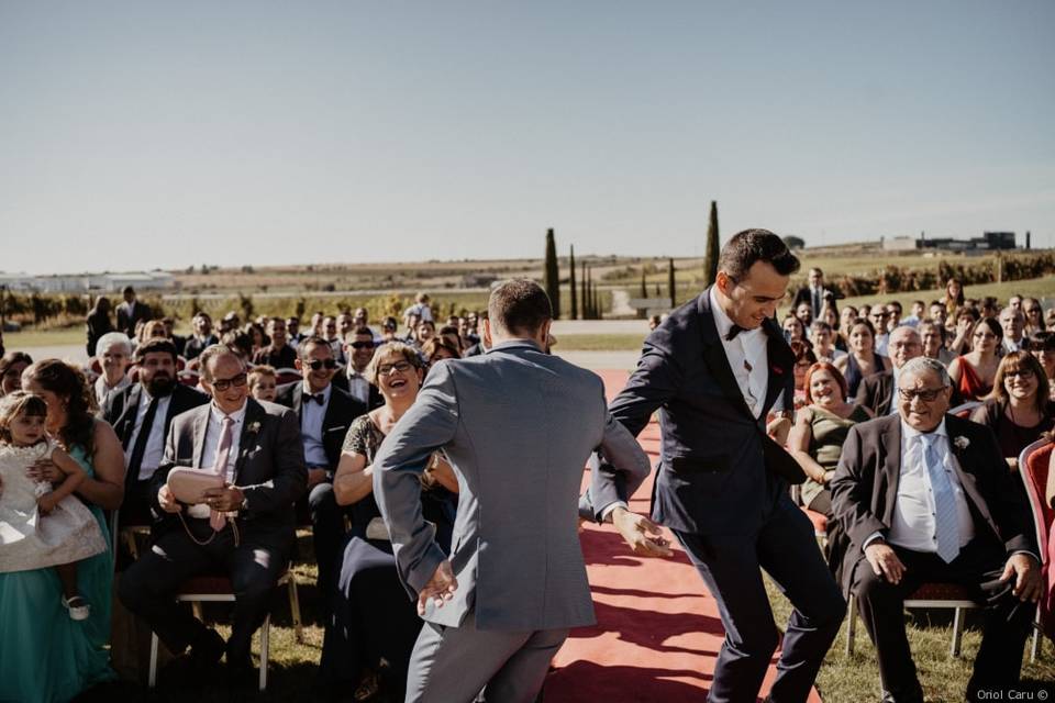 Novios en la bodega