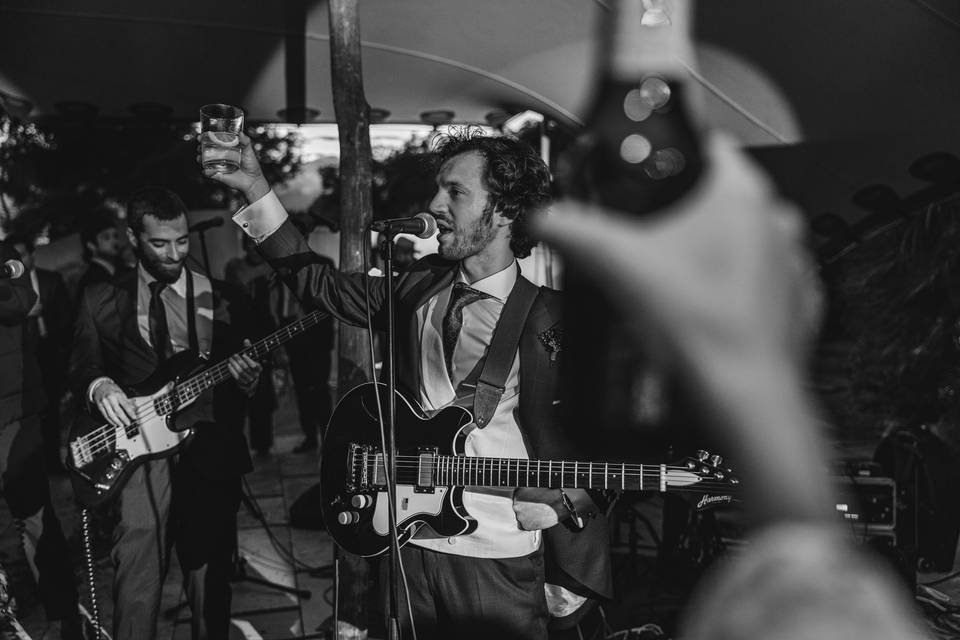Concierto sorpresa del novio