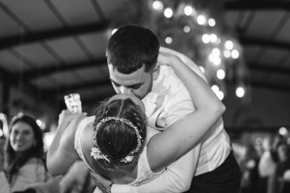 Beso corte tarta
