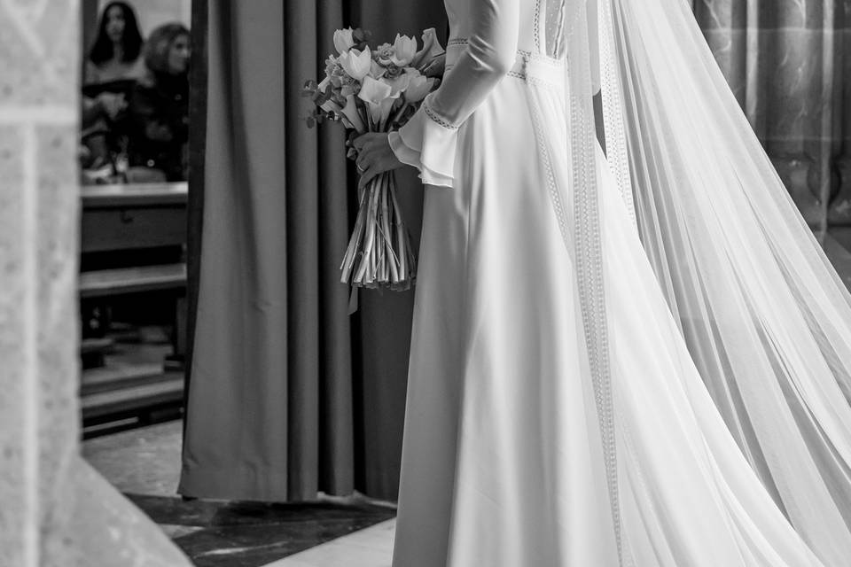 El vestido de raquel y su ramo