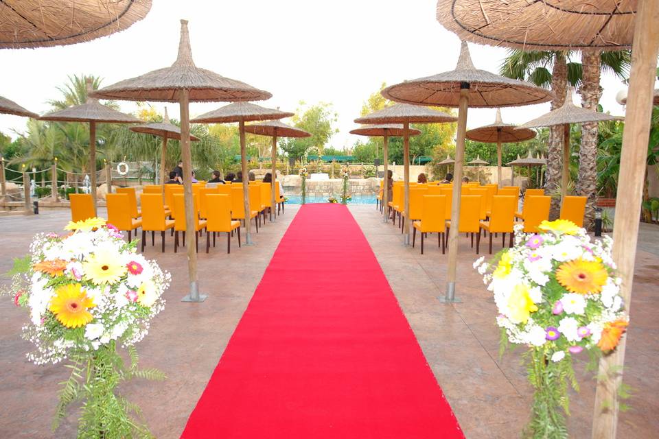 Boda en la piscina