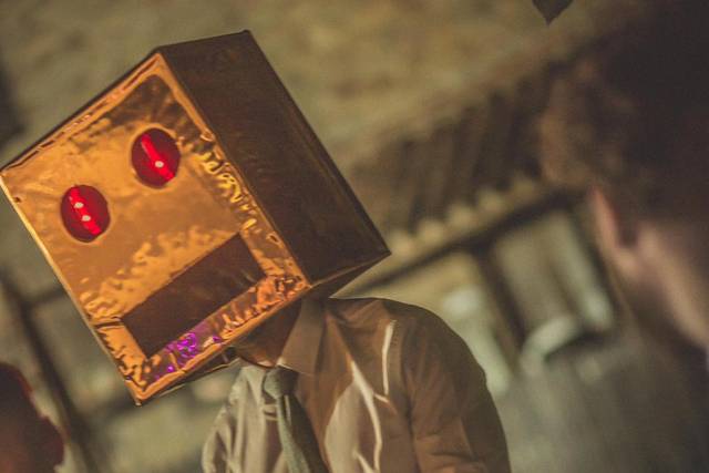 Hora loca y sonido e iluminación