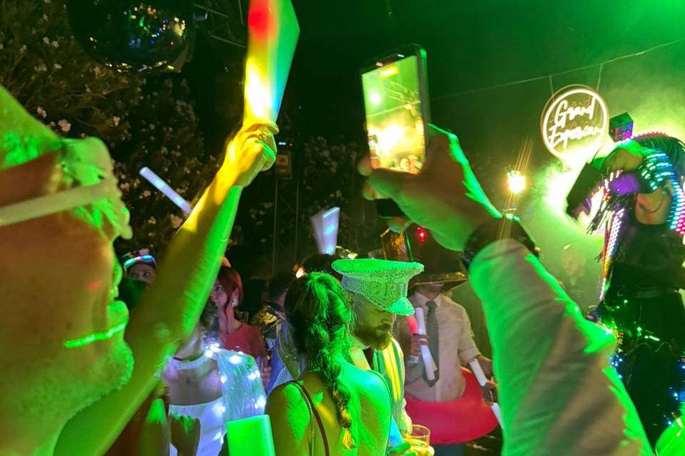 Hora loca y sonido e iluminación