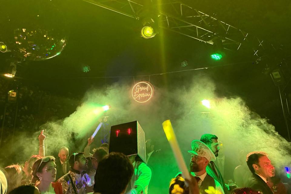 Hora loca y sonido e iluminación