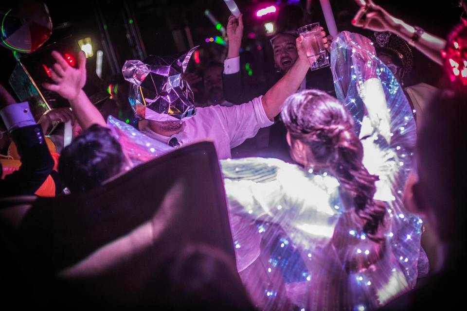 Hora loca y sonido e iluminación
