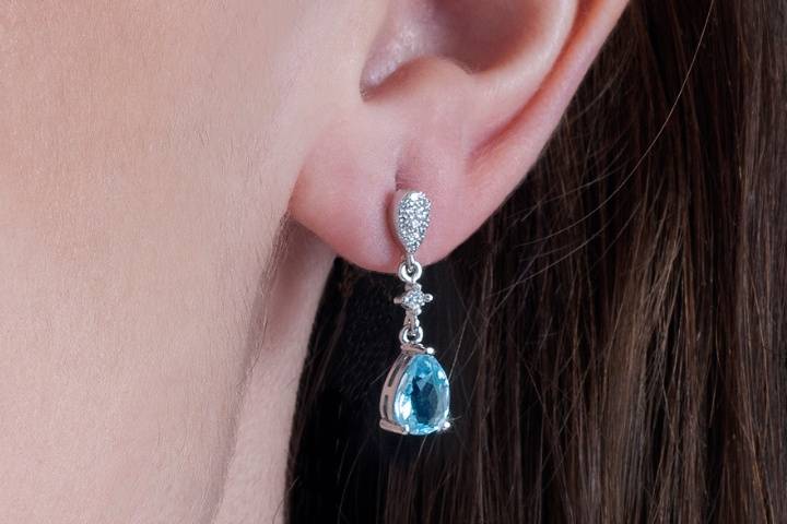 Pendientes largos de perlas