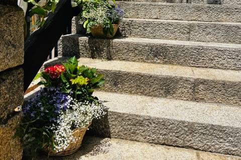 Detalle escalera jardin