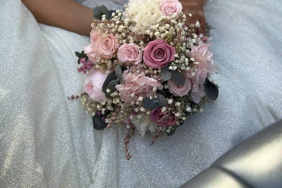 Ramo de novia preservado rosa