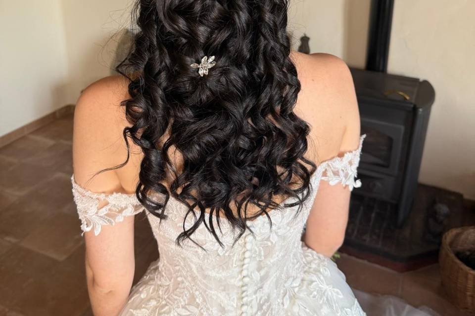 Semirecogido con ondas