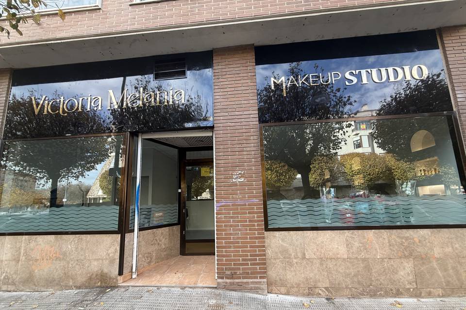 Victoria Melania Makeup Studio