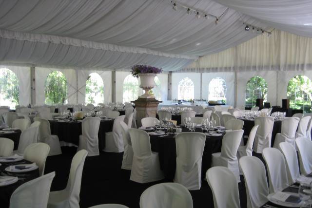 Banquete en carpa