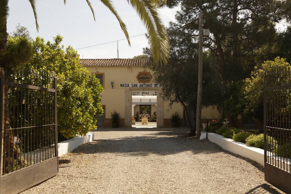Entrada Masía