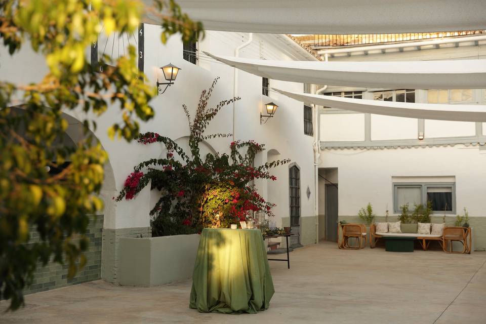 Patio Masía