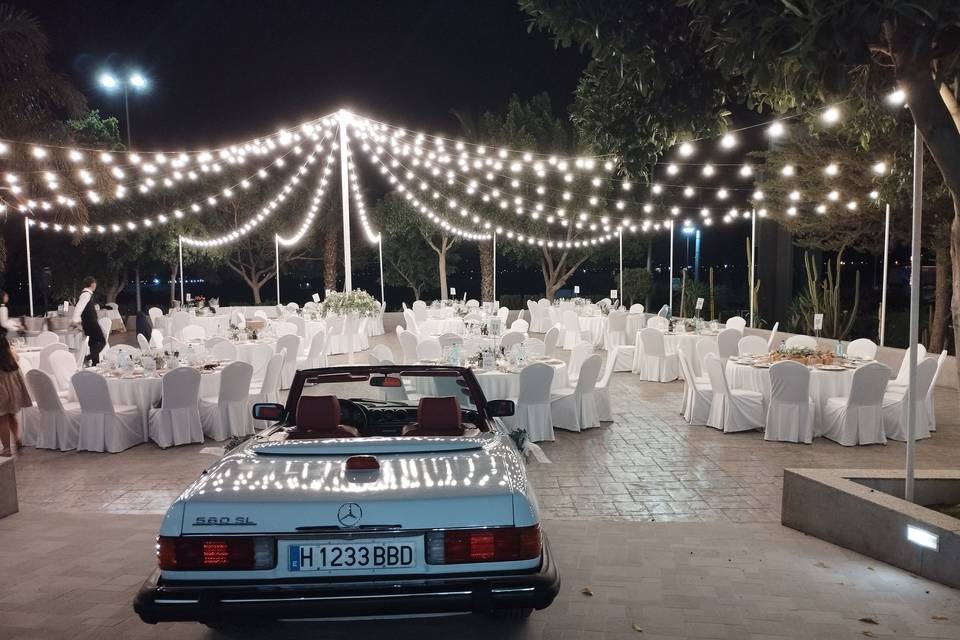 Cena jardín