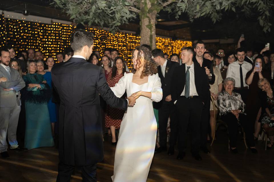 Baile