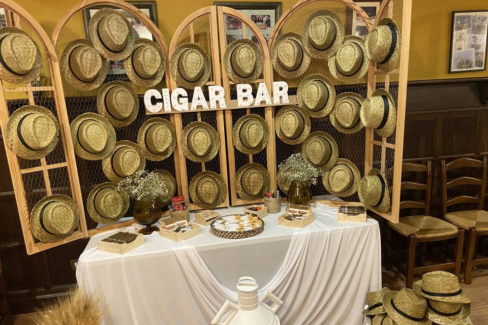 Cigar bar