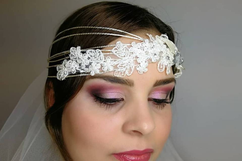 Maquillaje dramático de novia