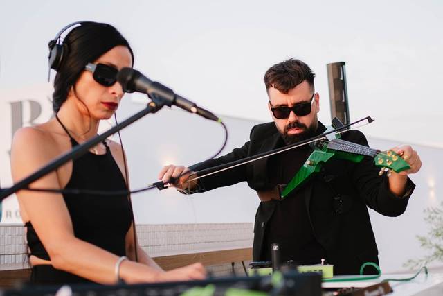 DJ & VIOLIN