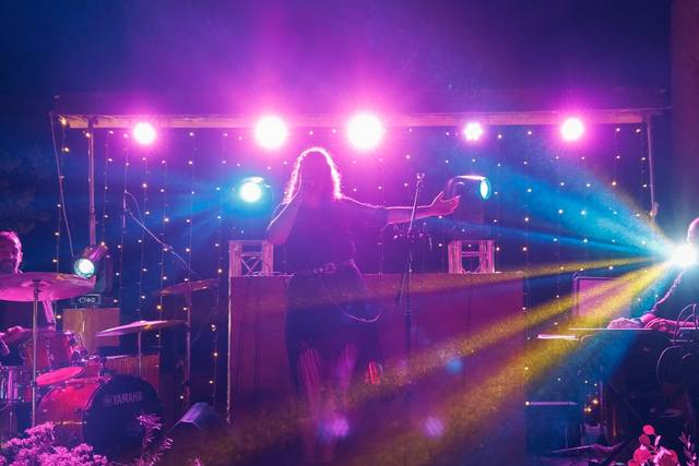 Recubrimiento de escenario del