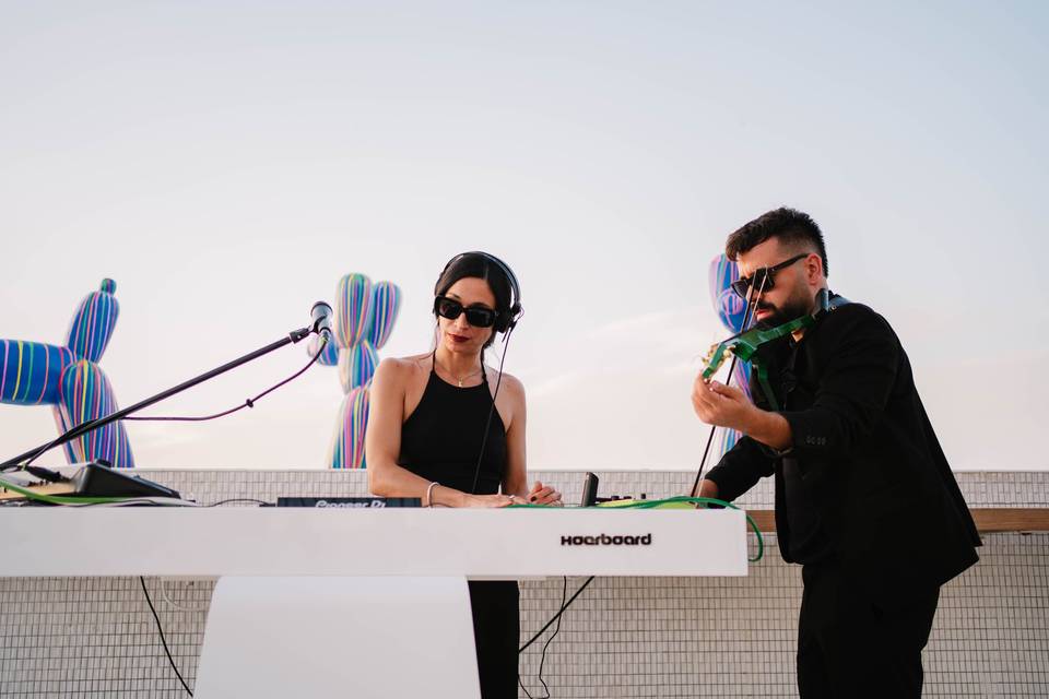 DJ & VIOLIN