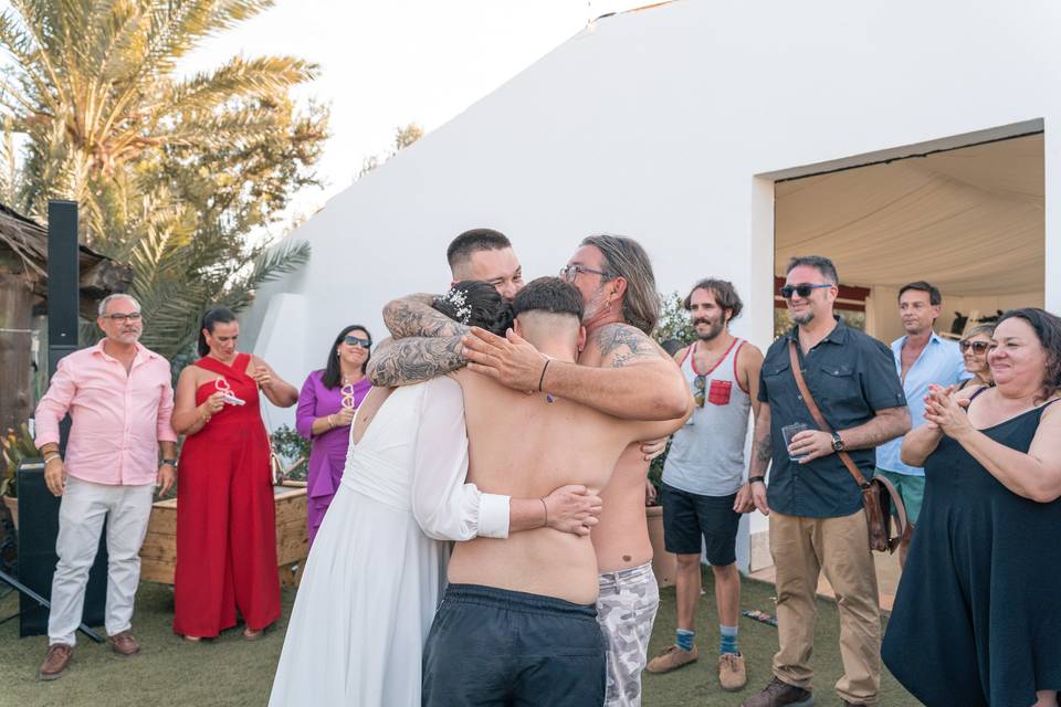 Abrazo familiar