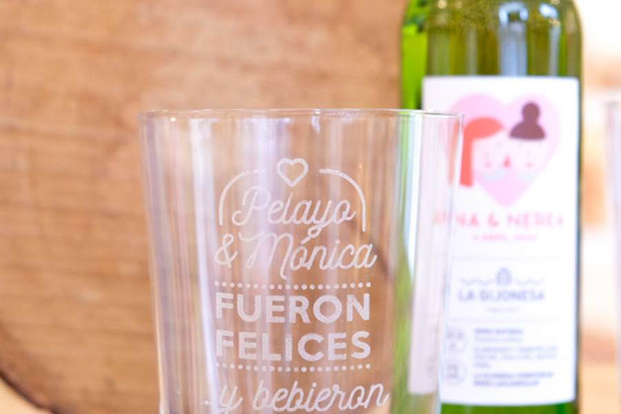 Vaso de sidra grabado