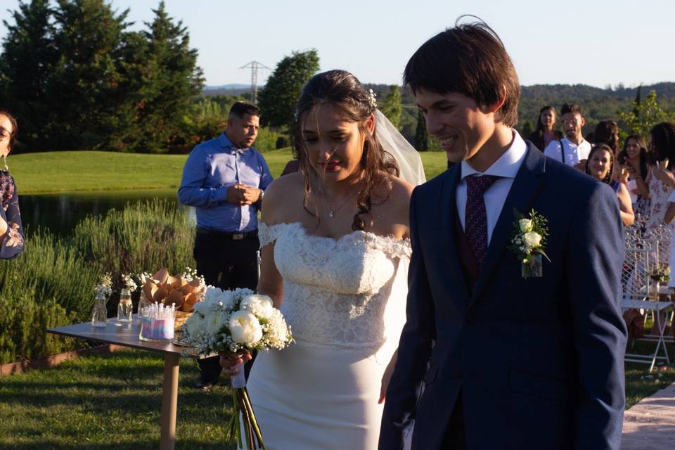 Salida de los novios