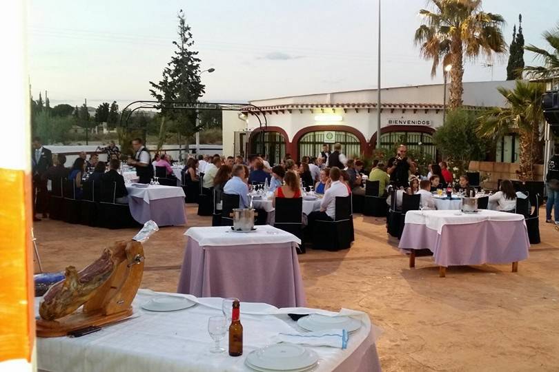 Banquete al aire libre