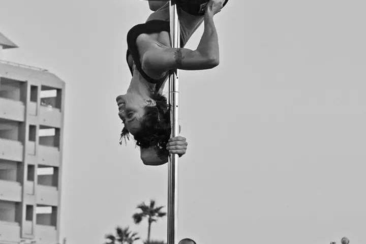 Exhibición de pole dance