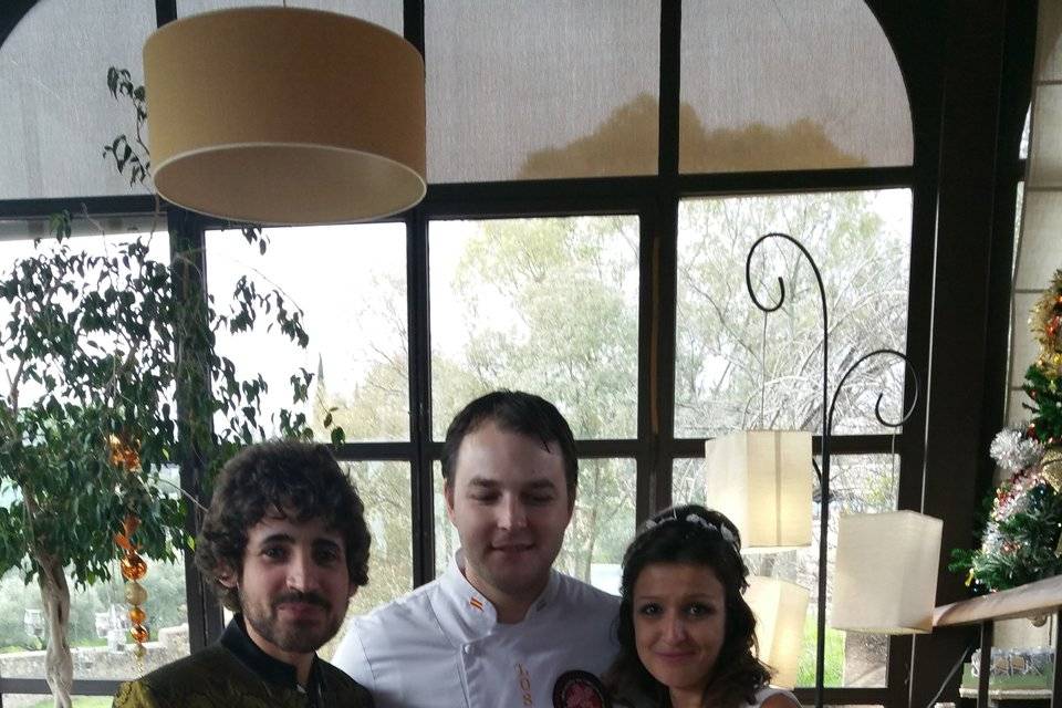 Foto con los novios y el jamón