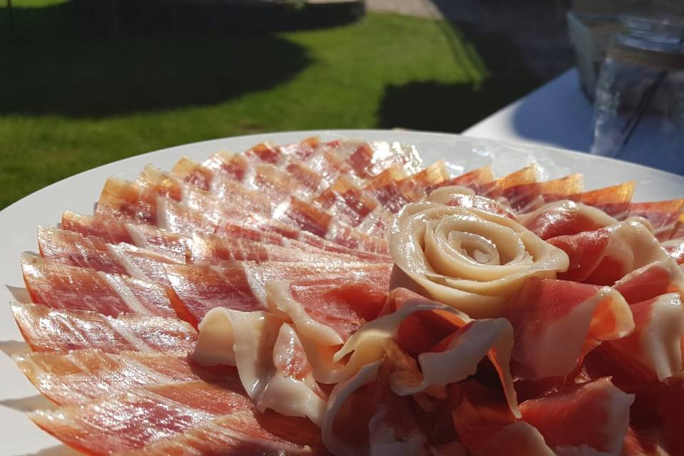 Plato de jamón con ondas