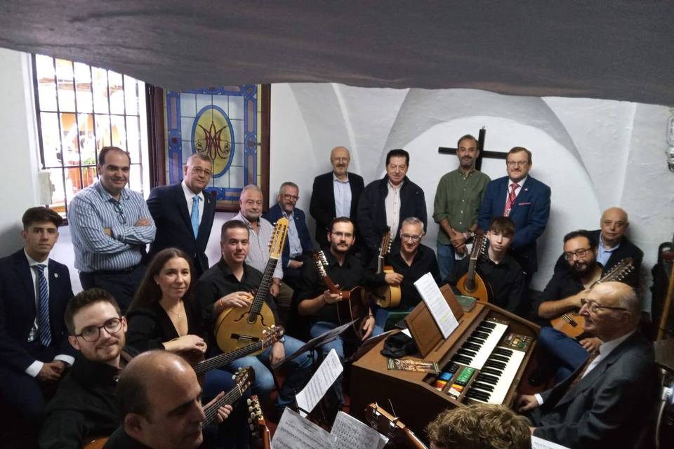 Orquesta Aras de Pulso y Púa