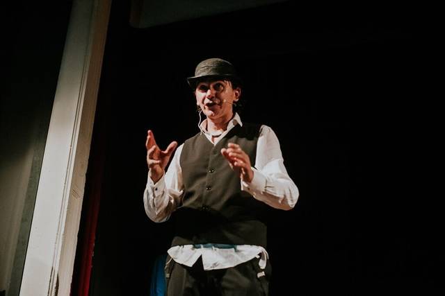 Espectáculo con showman