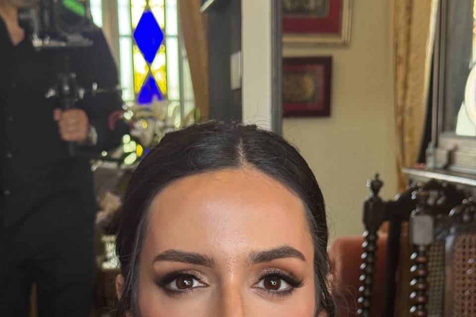 María