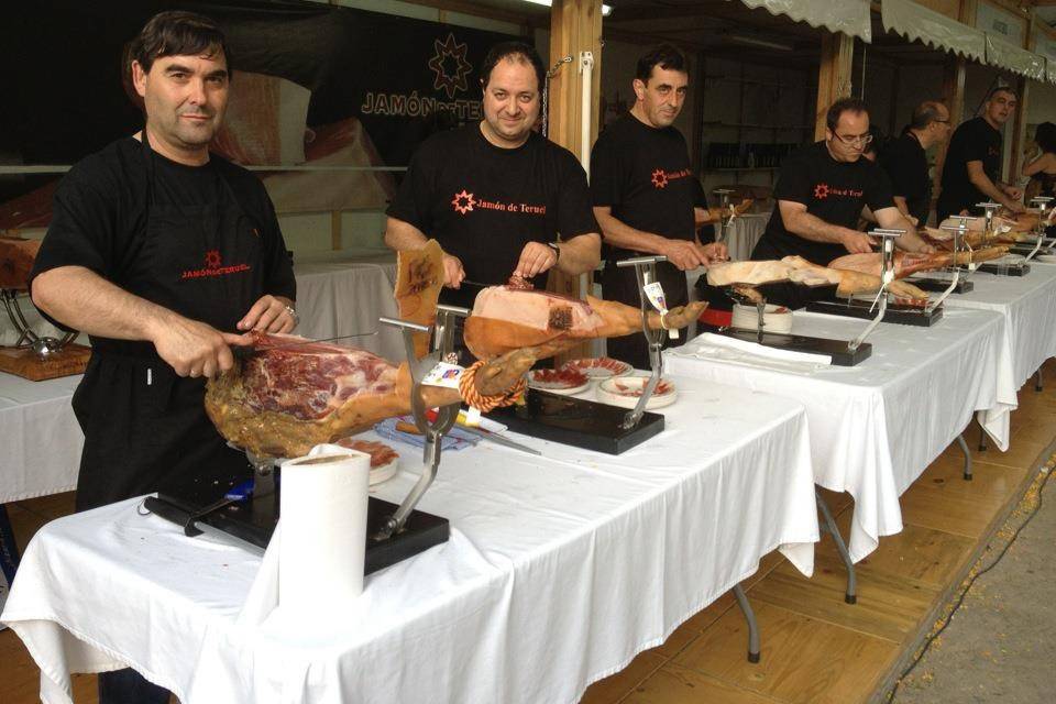 Sebastián, maestro viruteador de jamón