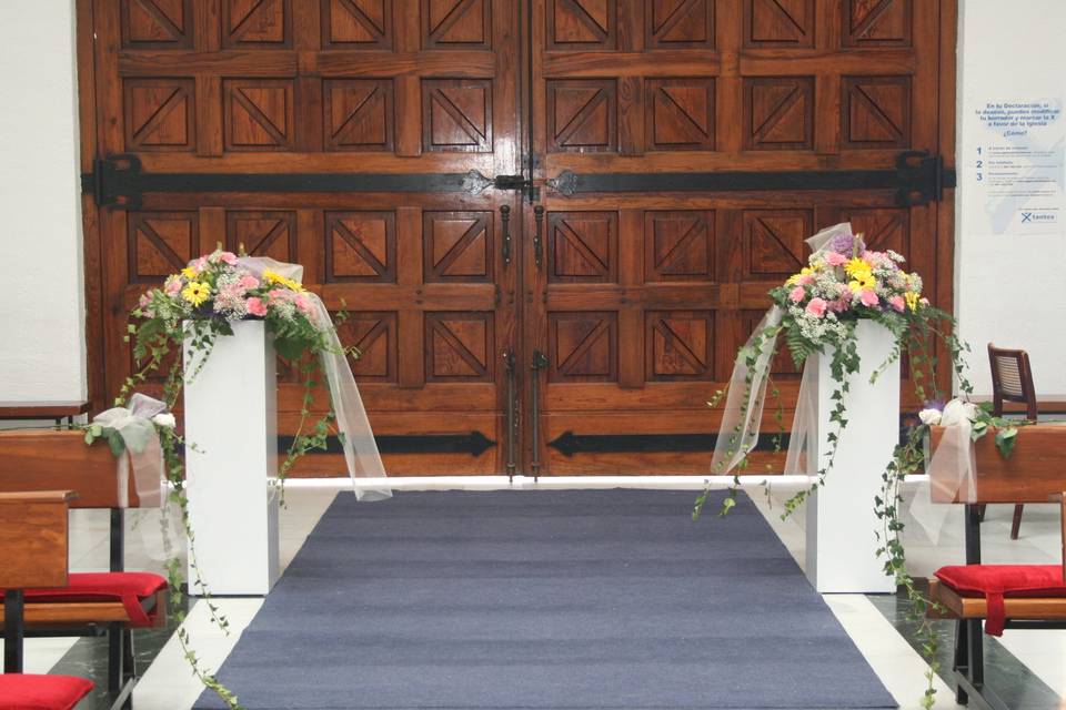 Entrada pasillo altar