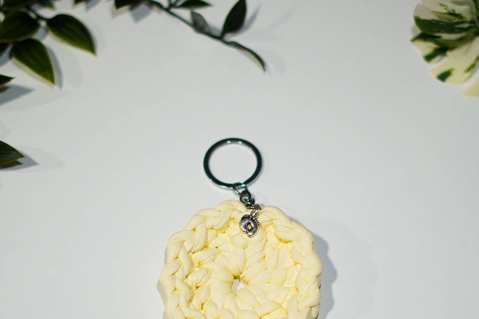 Llavero hecho a mano Amarillo
