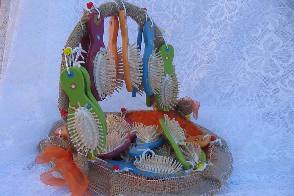 Montaje de Cepillos decorados ( regalitos de bodas )