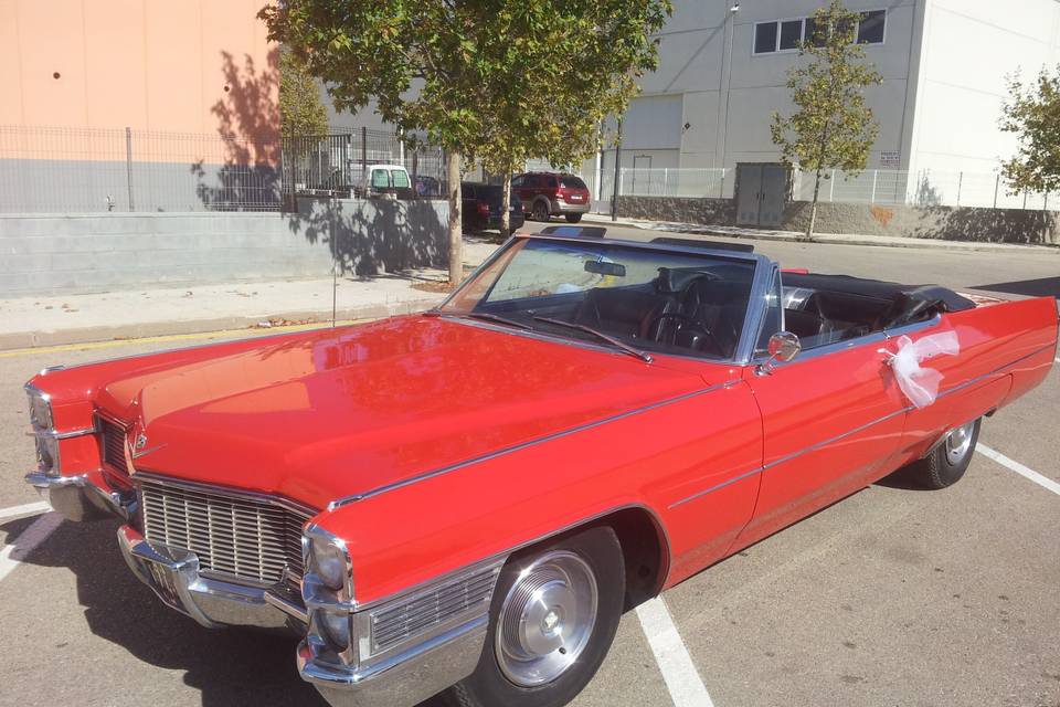 Cadillac rojo