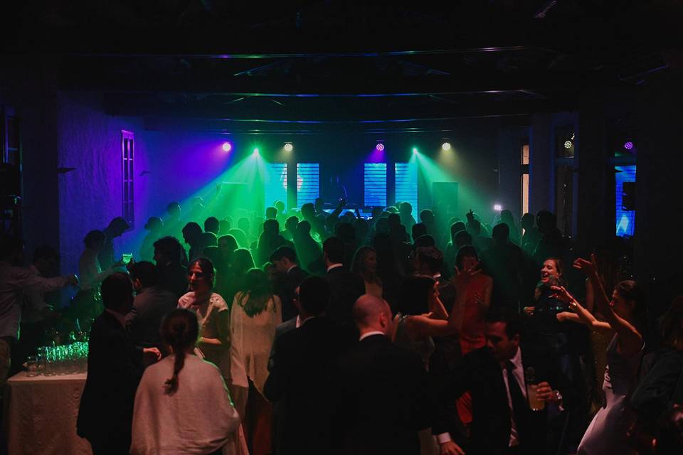 Discoteca con pantallas led