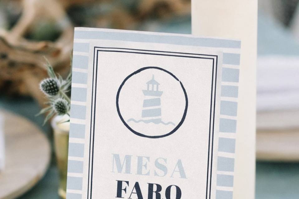MESEROS