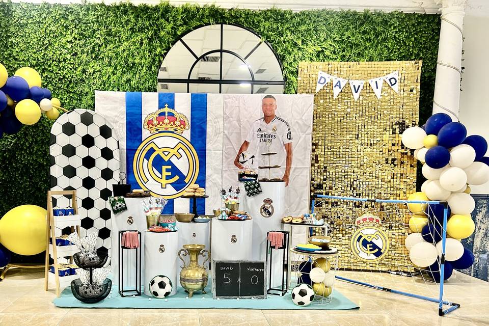 Mesa Real Madrid Mbappe
