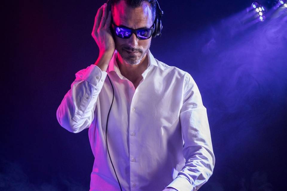 Karlos DJ