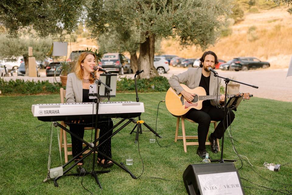 Anita & Víctor