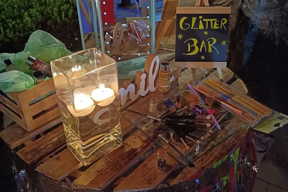 Glitter bar