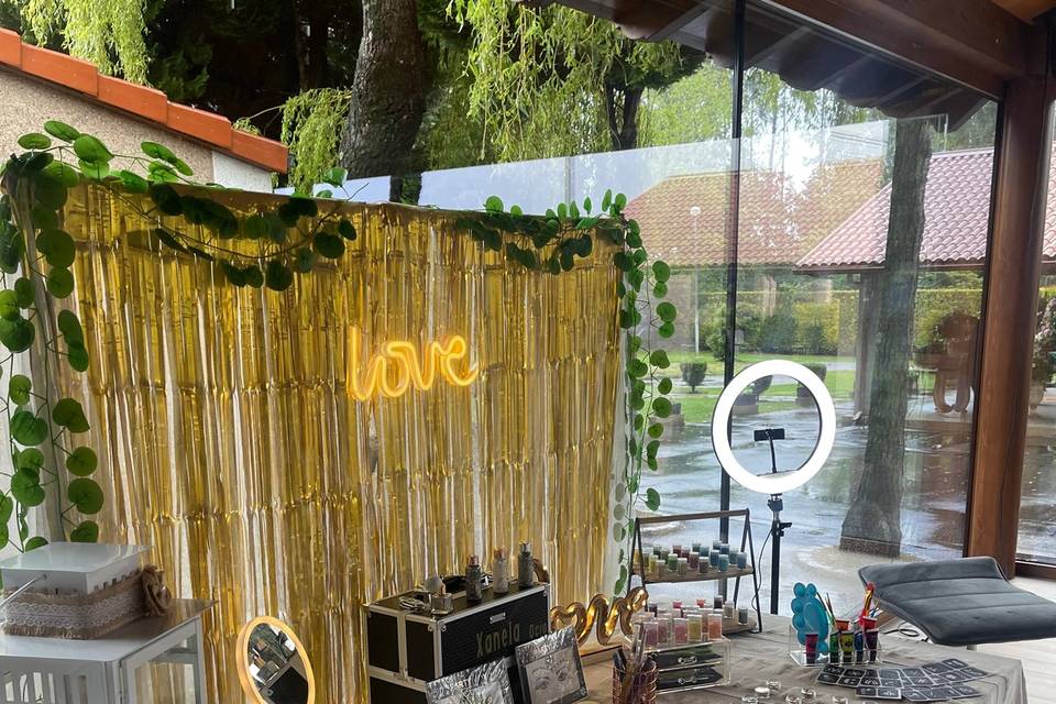 Glitter bar