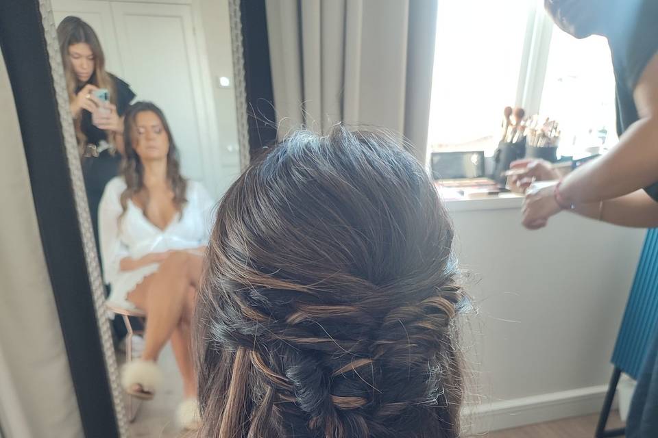 Semirrecogido de novia