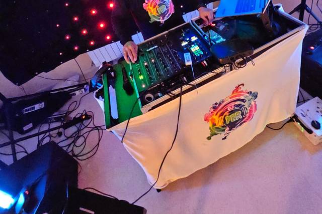 Sonido, Iluminación y Eventos DJ Fer